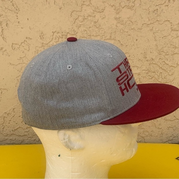 Colorado Avalanche NHL Three Stripes Hockey Hat Cap Flat Bill Snapback OSFM - Picture 5 of 7